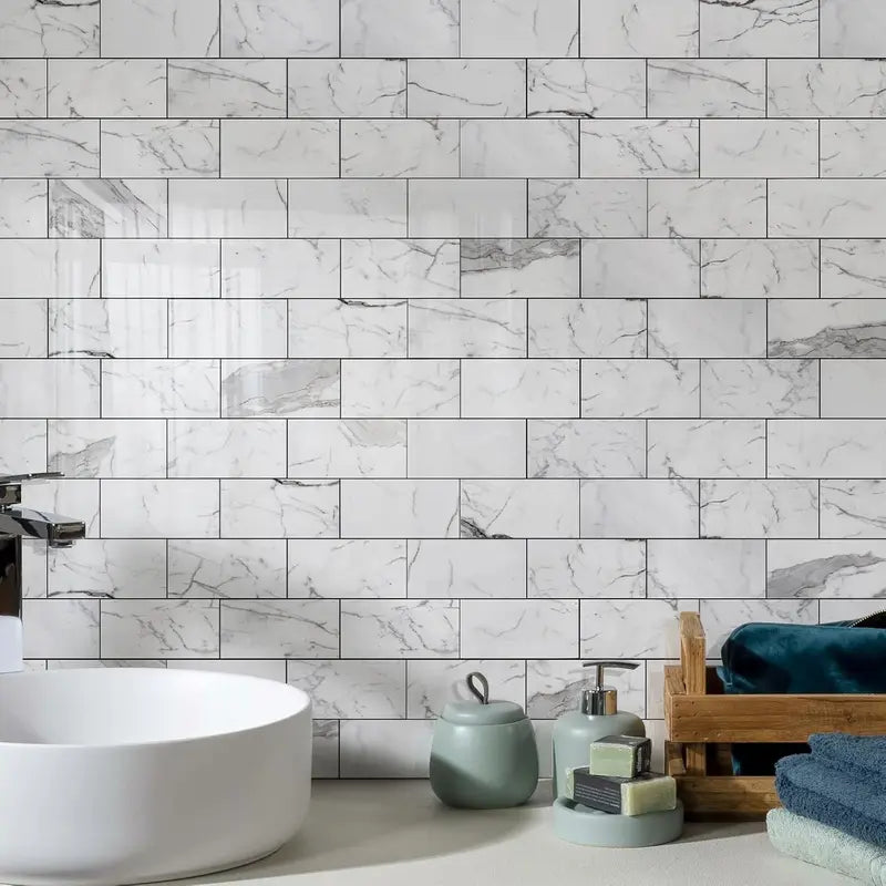 🏠 100Pcs Glossy White PVC Peel and Stick Backsplash Tile, 3''x6'' Self-Adhesive Subway Tile for Kitchen Bathroom Wall Decor