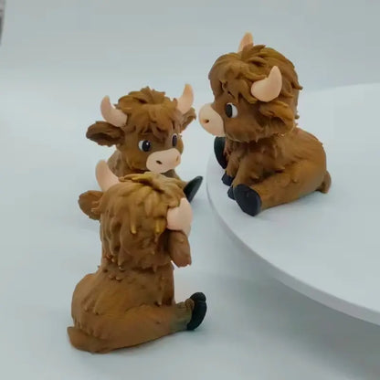 3D Printed Highland Cow Desk Pet Decor